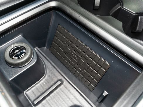 Used 2025 Ford Expedition Max Platinum w/ Driver's Package image 24