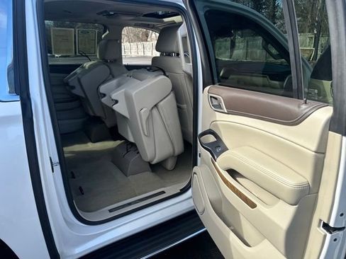 Used 2018 GMC Yukon XL Denali w/ Open Road Package image 19