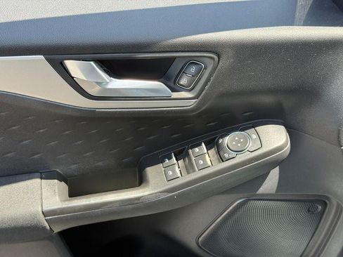 Used 2020 Ford Escape SE Sport FWD image 16