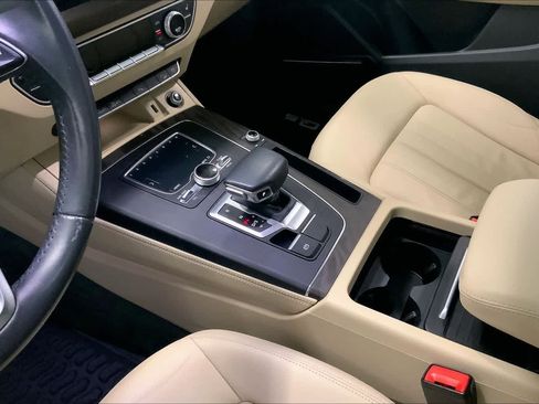 Used 2020 Audi Q5 2.0T Premium Plus w/ Premium Plus Package image 15