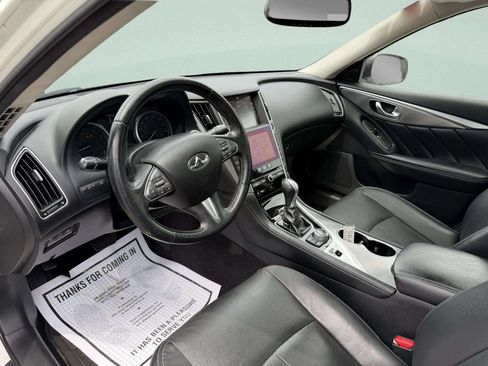 Used 2016 INFINITI Q50 Premium w/ Driver Assistance Package AWD/4WD image 12
