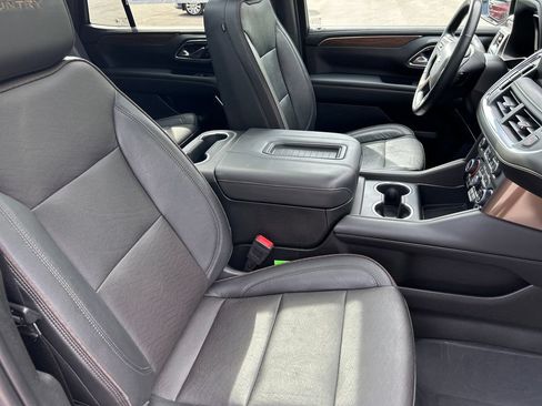 Used 2023 Chevrolet Tahoe High Country AWD/4WD image 14