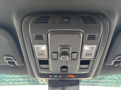 Used 2025 GMC Yukon AT4 w/ AT4 Premium Package image 26