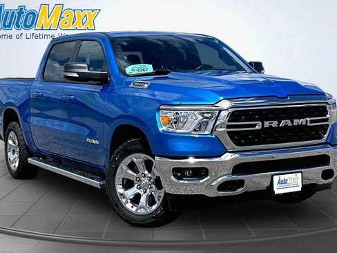 Used 2022 RAM 1500 Big Horn AWD/4WD image 3