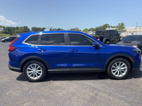 Used 2025 Honda CR-V EX image 8
