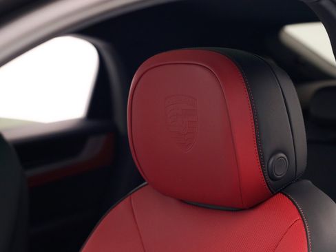 New 2026 Porsche Cayenne S image 18