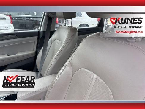 Used 2019 Hyundai Sonata Limited image 21