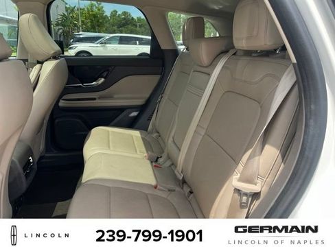 Used 2023 Lincoln Corsair Reserve w/ Equipment Group 201A FWD image 16