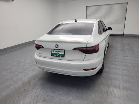 Used 2021 Volkswagen Jetta SE FWD image 7