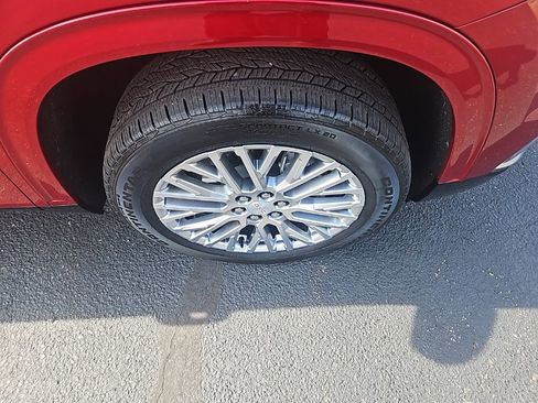 Used 2024 GMC Acadia Denali w/ LPO, Floor Liner Package image 10