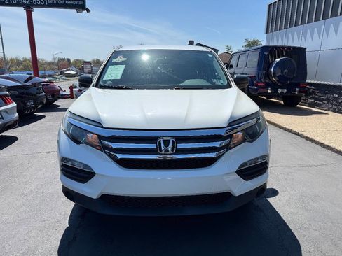 Used 2018 Honda Pilot LX image 2