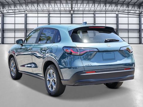 New 2027 Honda HR-V LX image 2