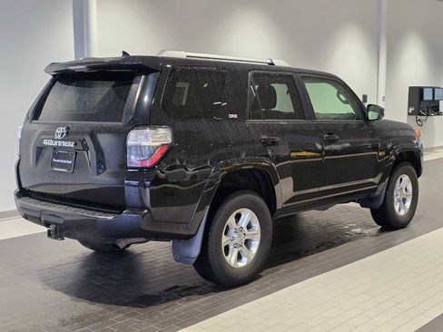 Used 2015 Toyota 4Runner SR5 AWD/4WD image 5
