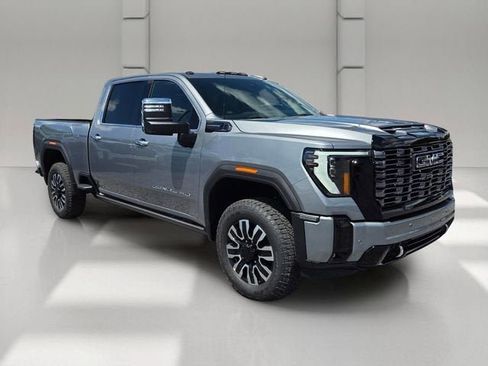 Used 2026 GMC Sierra 2500 Denali Ultimate AWD/4WD image 7