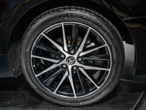 Certified 2023 Toyota Camry SE image 11