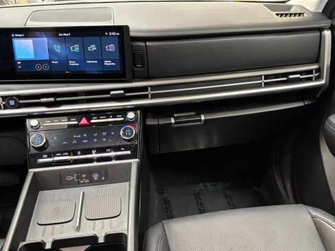 Used 2025 Hyundai Santa Fe SEL FWD image 38