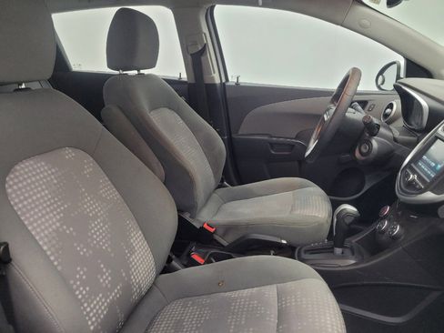 Used 2017 Chevrolet Sonic LT image 21