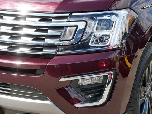 Used 2020 Ford Expedition Max Limited w/ Equipment Group 301A AWD/4WD image 16