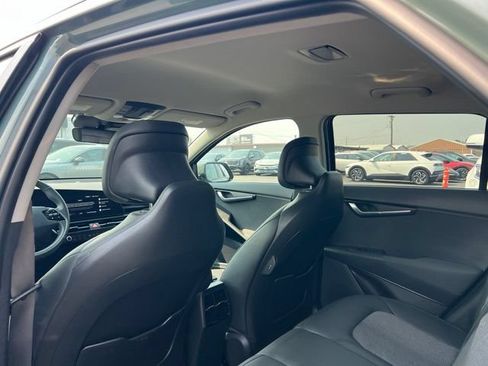 Certified 2023 Kia Niro Wind w/ Wind Preserve Package FWD image 13