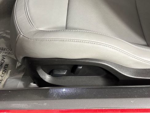 Used 2019 Chevrolet Corvette Stingray Coupe w/ Z51 1LT RWD image 9