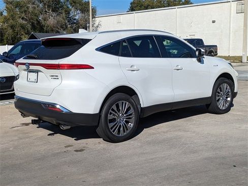 Used 2021 Toyota Venza Limited image 5