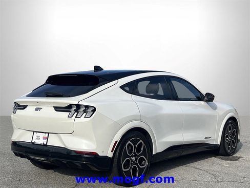 Certified 2022 Ford Mustang Mach-E GT image 3