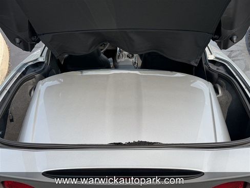 Used 2006 Chevrolet Corvette Coupe w/ Preferred Equipment Group RWD image 11