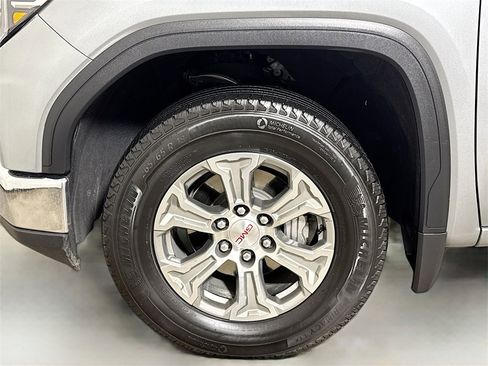 Used 2025 GMC Sierra 1500 SLT image 29