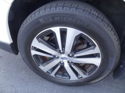 Used 2019 Subaru Outback 2.5i Limited AWD/4WD image 27