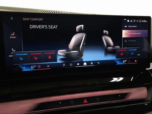 New 2026 BMW 550e xDrive image 23