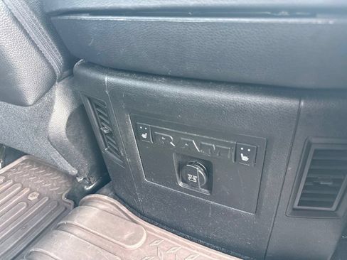 Used 2017 RAM 1500 Laramie w/ Convenience Group AWD/4WD image 19
