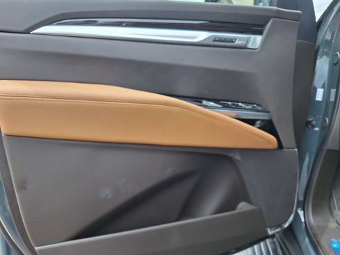 New 2026 Cadillac Escalade Luxury w/ Touring Package AWD/4WD image 34