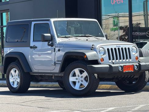 Used 2013 Jeep Wrangler Sport AWD/4WD image 2