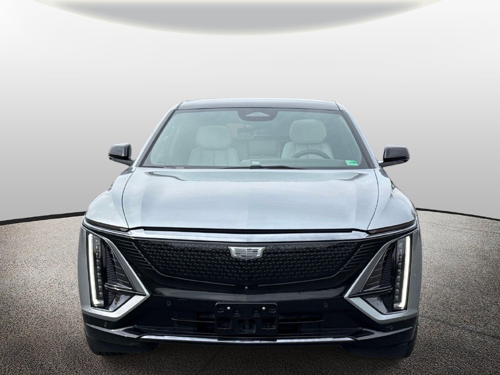 Used 2024 Cadillac Lyriq Sport AWD/4WD image 5