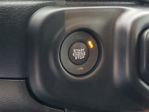 Used 2021 Jeep Wrangler Unlimited Sport image 17