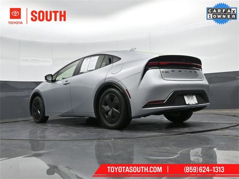 Used 2024 Toyota Prius LE image 38