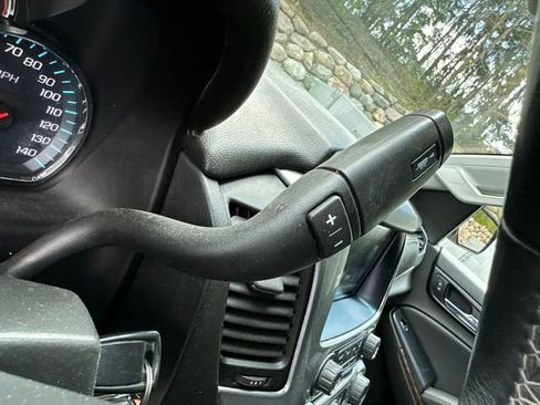 Used 2018 Chevrolet Suburban LS w/ Enhanced Driver Alert Package RWD image 17