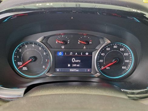 Used 2023 Chevrolet Traverse LT w/ Rear Camera Mirror Package AWD/4WD image 9