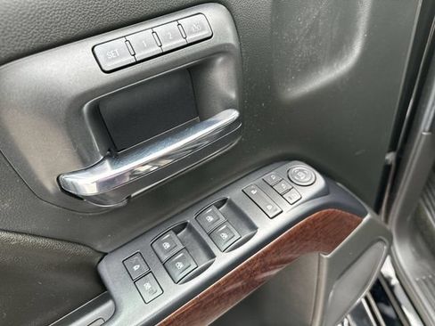 Used 2017 GMC Sierra 1500 SLT w/ Max Trailering Package AWD/4WD image 17