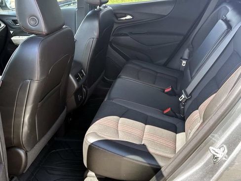 Certified 2024 Chevrolet Equinox RS FWD image 11