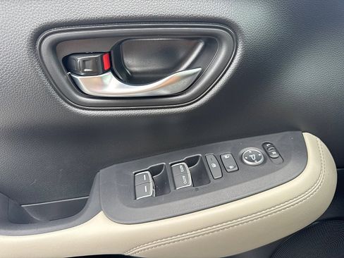Certified 2026 Honda HR-V EX-L image 21