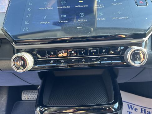 New 2027 Chevrolet Bolt LT w/ Comfort Package image 18