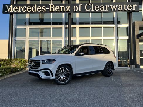 New 2026 Mercedes-Benz GLS 580 4MATIC image 1