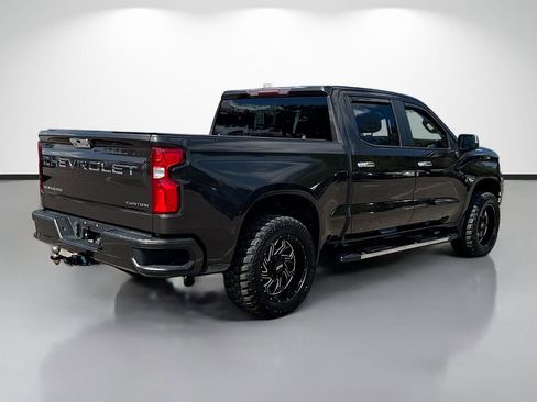 Used 2021 Chevrolet Silverado 1500 Custom image 3