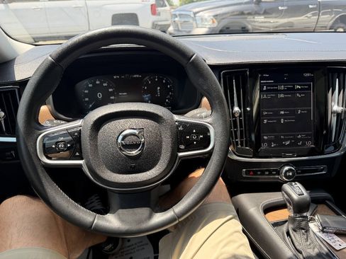 Used 2018 Volvo S90 T6 Inscription w/ Convenience Package AWD/4WD image 12