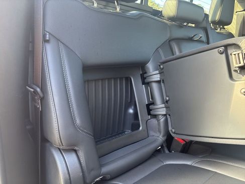 Used 2020 GMC Sierra 1500 SLT w/ SLT Premium Plus Package AWD/4WD image 28