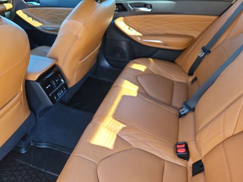 Used 2020 Toyota Avalon Limited w/ Advanced Safety Package image 10