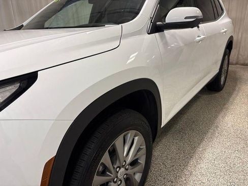 Used 2026 Buick Enclave Preferred FWD image 12