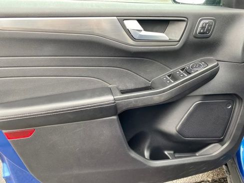 Used 2022 Ford Escape Titanium AWD/4WD image 14