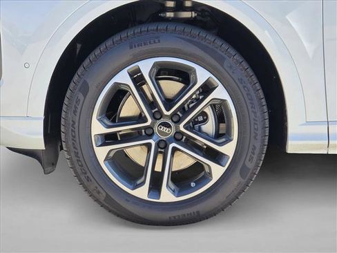 New 2025 Audi Q5 Premium image 8